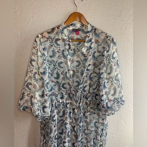 Vince Camuto sheer flowered print cover up, button front side slits, bell sleeve